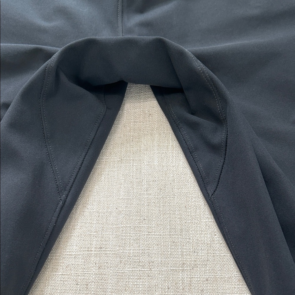 Lululemon Commission Pants Men's 34 Navy Classic Fit Flat Front Chinos - Picture 8 of 11